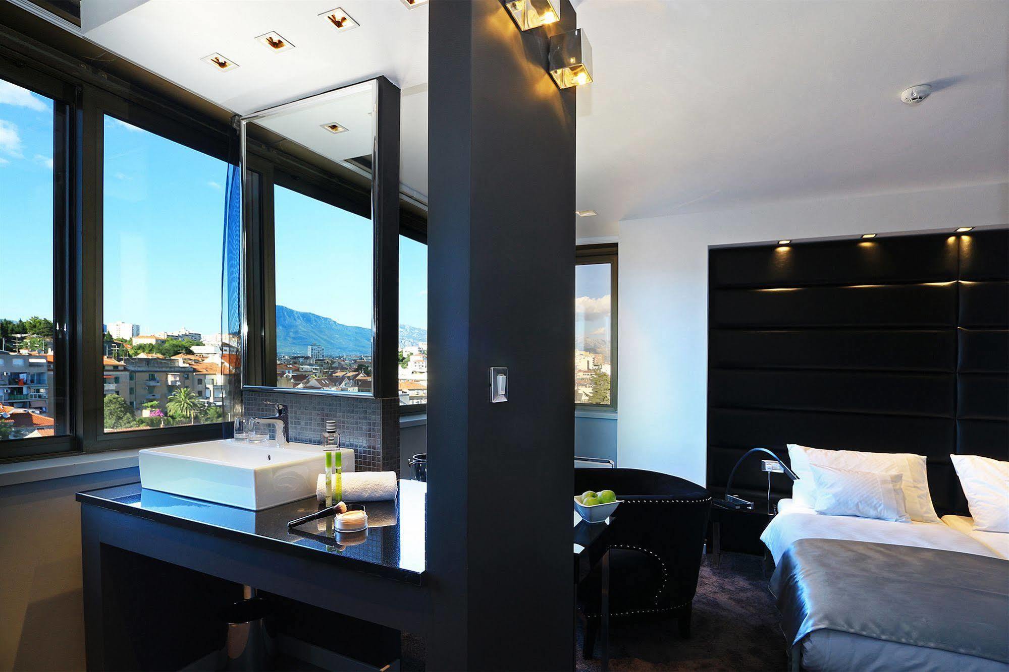 The View Luxury Rooms Split Eksteriør bilde